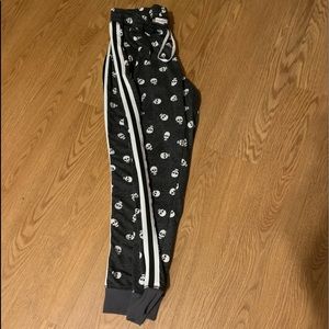 Size 2xl Lularoe Skull sweat pants bottoms